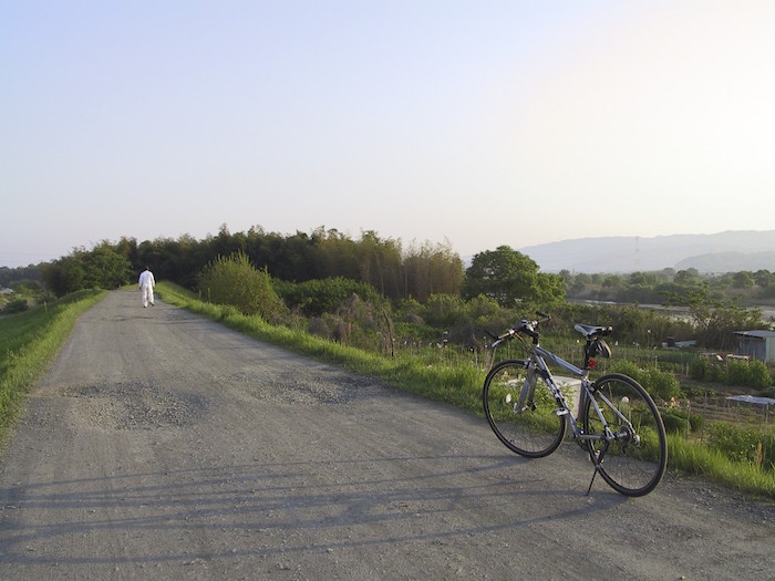 間違って入ったダートな道