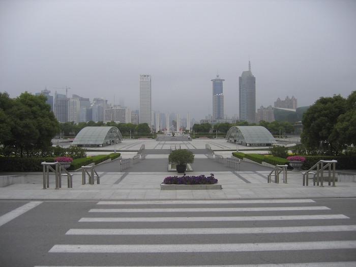 世紀公園側から上海科技馆站を見る