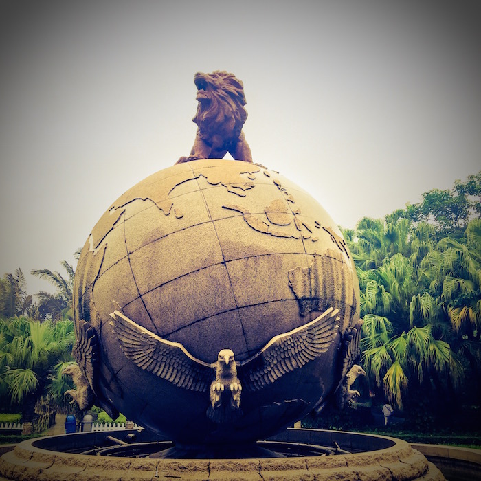 南側の入口を入ったとこ 南側の入口を入ったとこ